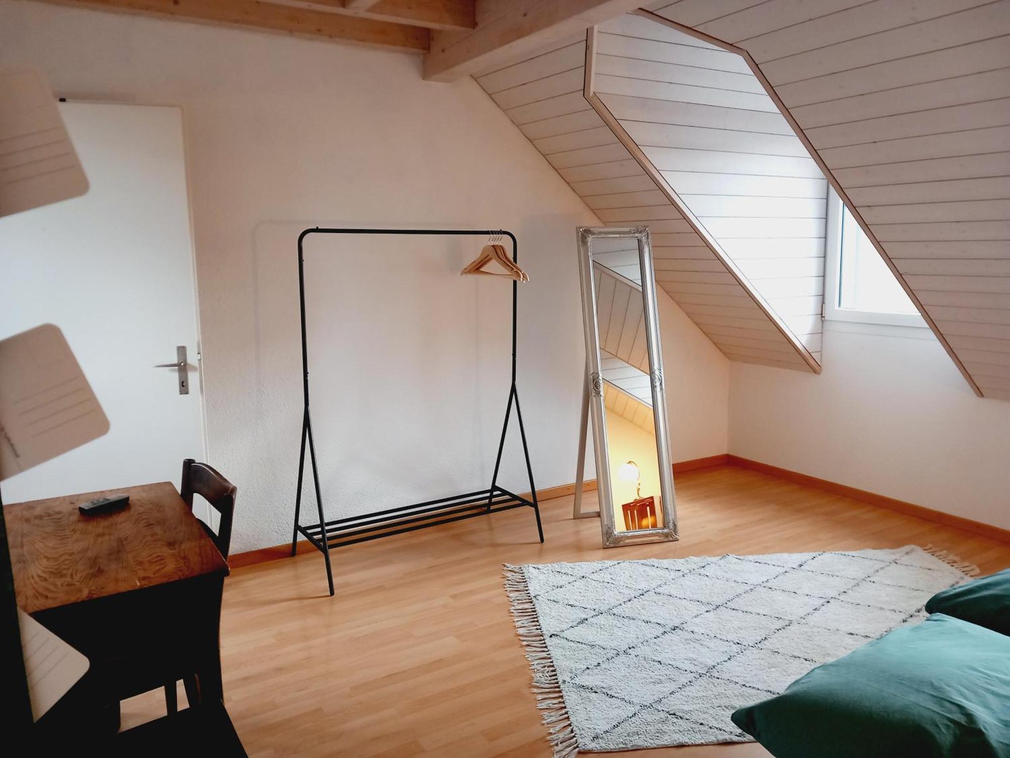 Gemuetliches Zimmer In Muntelier Nahe Am Seeアパートメント エクステリア 写真